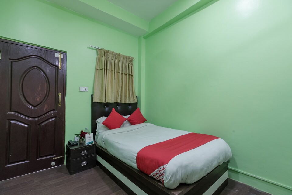 OYO 619 Aahar Spicy Kitchen And Rest House, Bharatpur Nepal, Chitwan