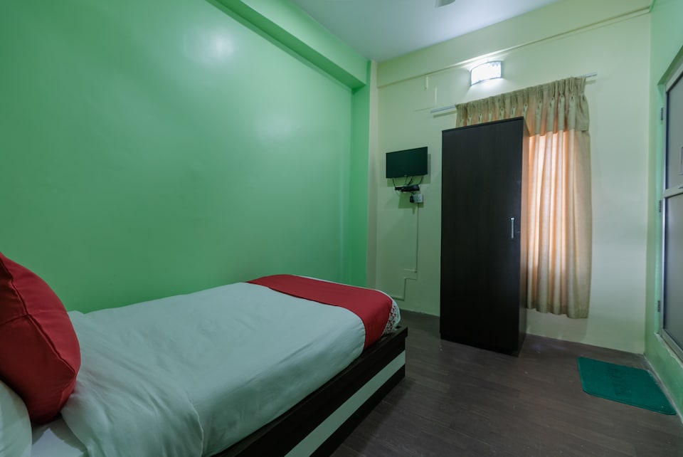 OYO 619 Aahar Spicy Kitchen And Rest House, Bharatpur Nepal, Chitwan