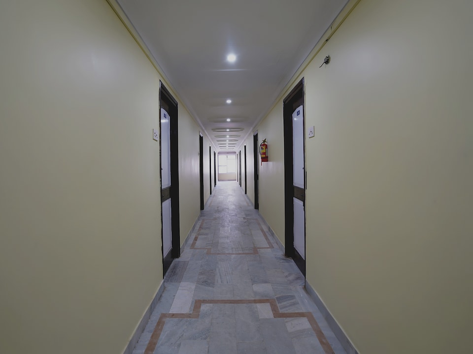 Hotel O Banyan Tree, Kukatpally, Hyderabad