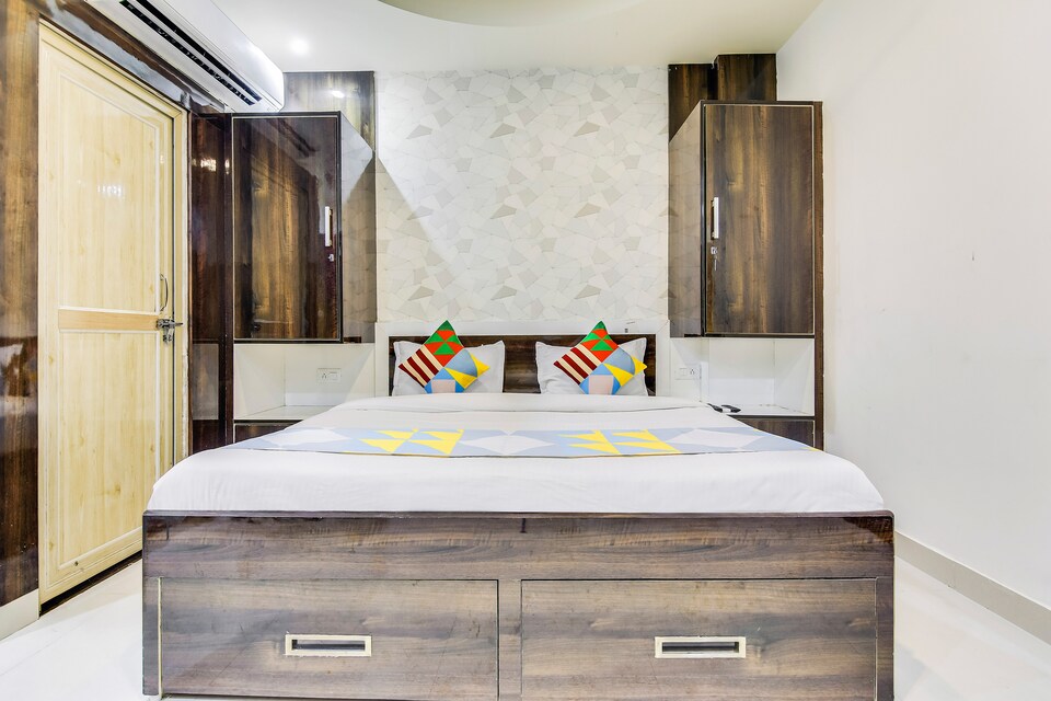 OYO 61866 Spacious Stay DLF Phase 3, Cyber City, Gurgaon