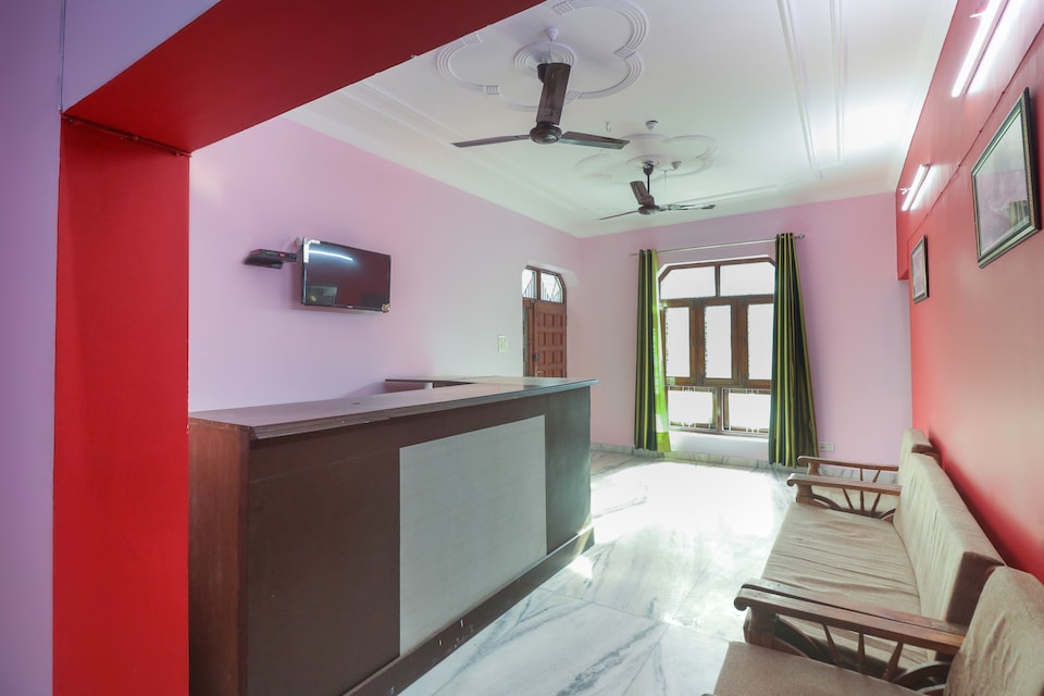 OYO 61877 Kamakshi Inn, Gomti Nagar Lucknow, Lucknow