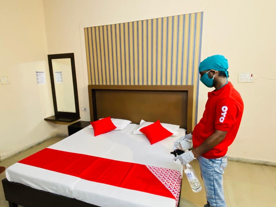 OYO 61893 Kundan Guest House, Padav, Gwalior