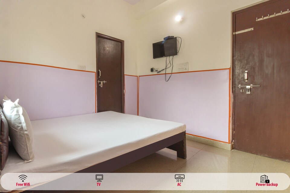 OYO Ganesh Guest House, Janam Bhoomi Mathura, Mathura