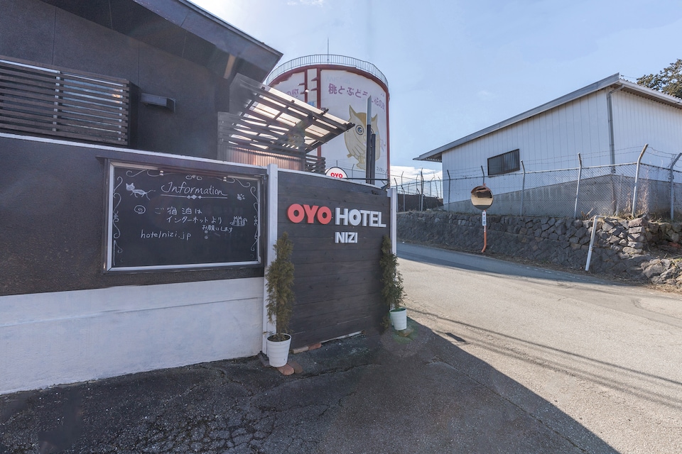 OYO Hotel Nizi Fuefuki Misaka, Fuefuki, Fuefuki