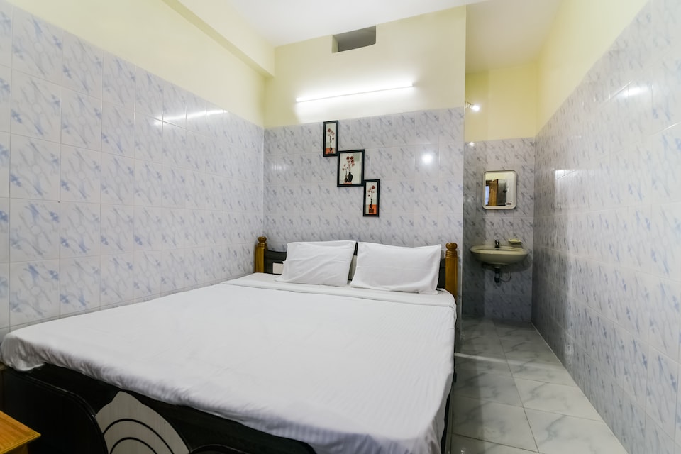 SPOT ON 61964 Jayalakshmi Residency , Puttur-AP, Puttur-AP