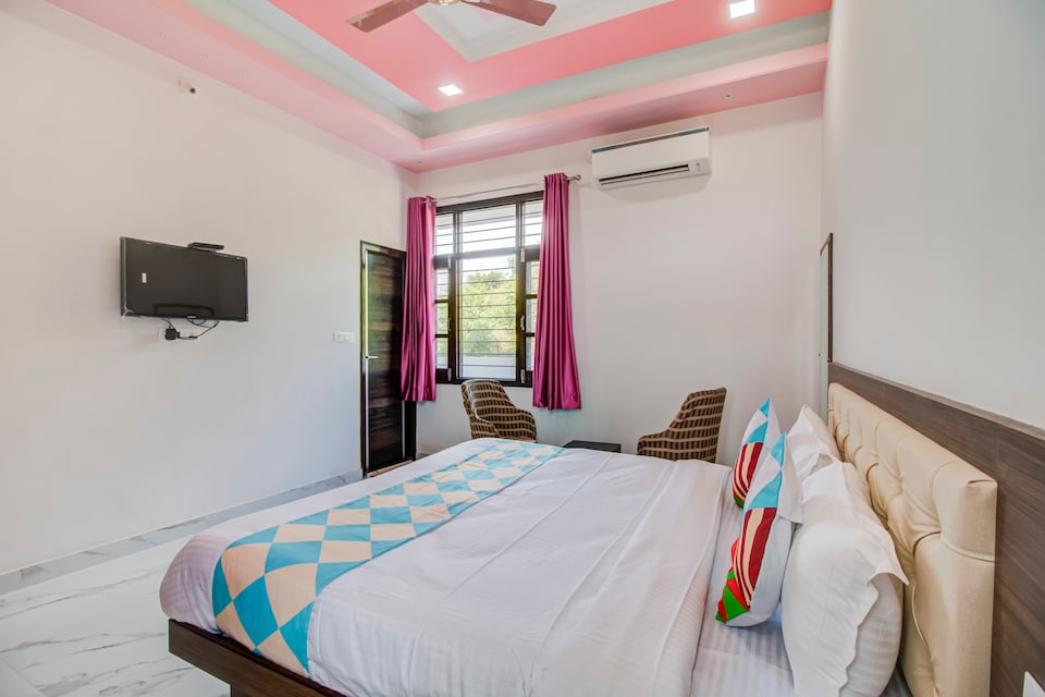 OYO Home 61969 Heritage Hill View Villa, Udaipur Central, Udaipur