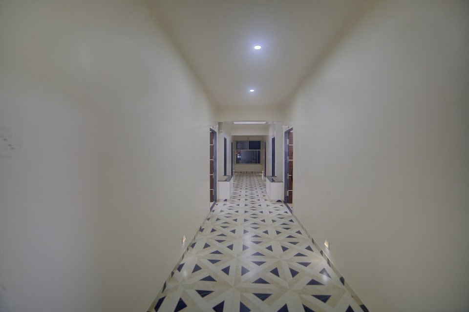 Capital O Neev Family Restaurant & Motels, Sinnar Nashik, Nashik