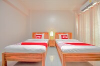 OYO 349 Aroonrung House