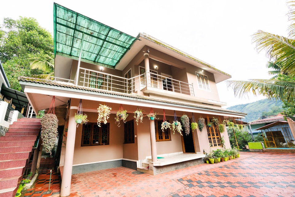 OYO HOME 62016 Misty Woods, Adimali Munnar, Munnar