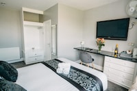 OYO Minerva Guesthouse 