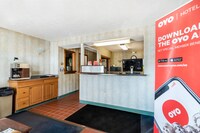 OYO Hotel Wadsworth OH I-76