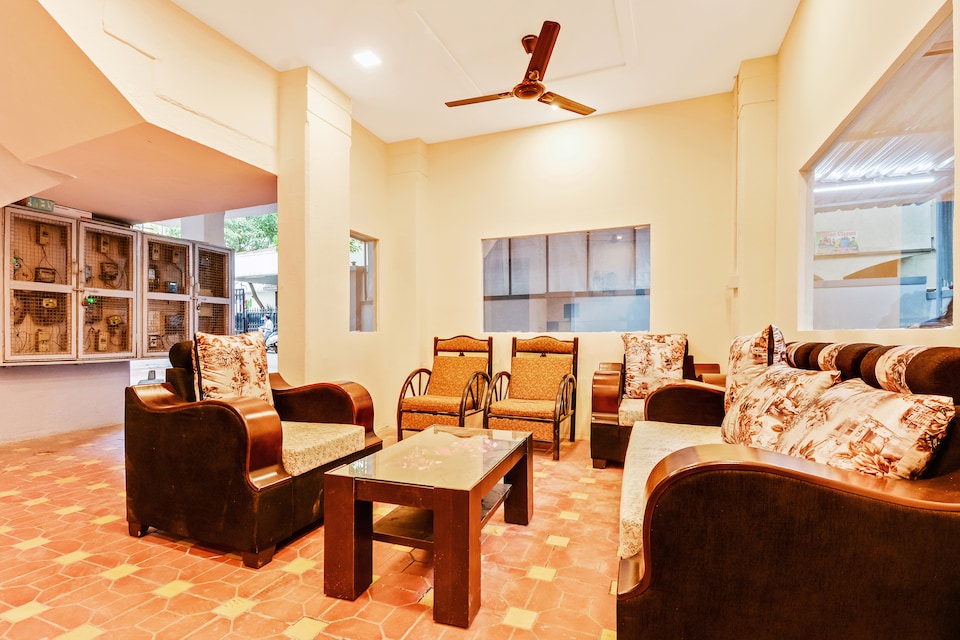 OYO 62035 Aero Studio Prime , Viman Nagar, Pune