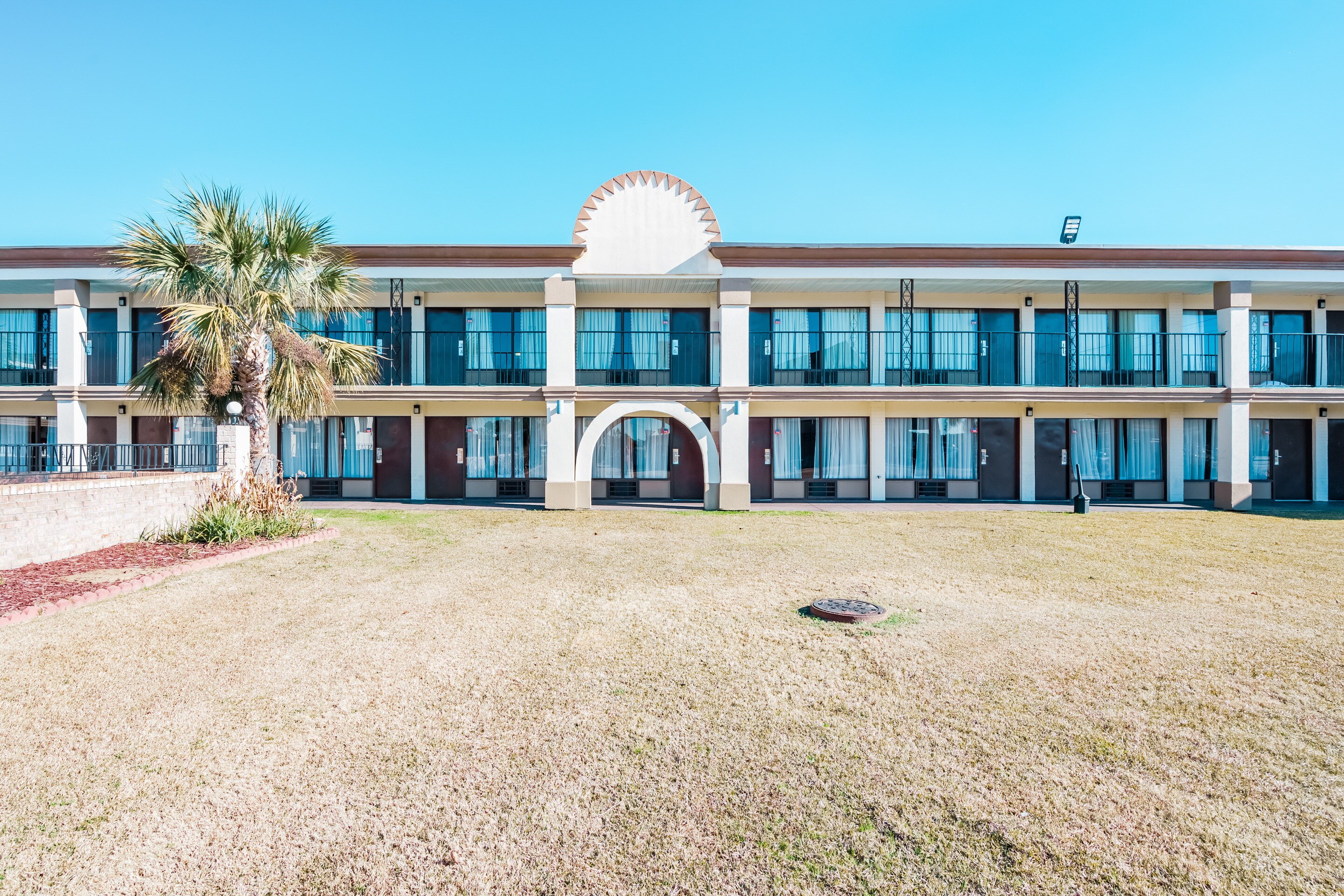 Book Hotel Wade/Fayetteville I95 South, NC from 51 OYO Hotels