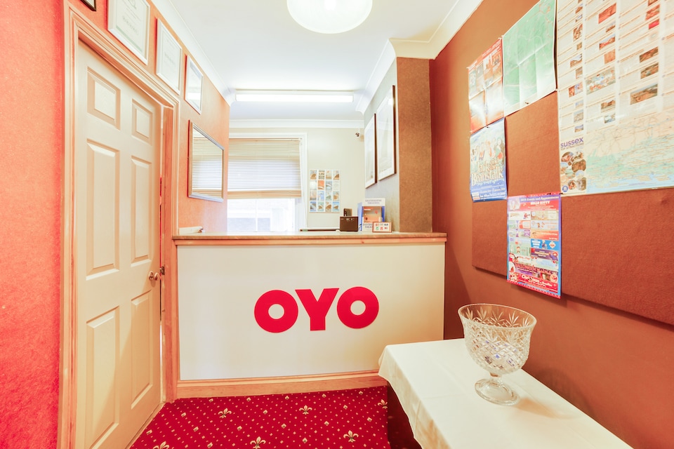 OYO The Berkeley, Eastbourne (South England), Eastbourne