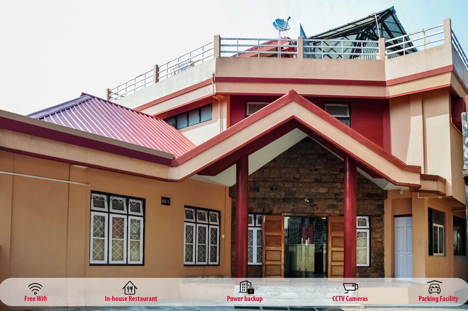 OYO 5034 Living Roof, Laitumkhrah, Shillong
