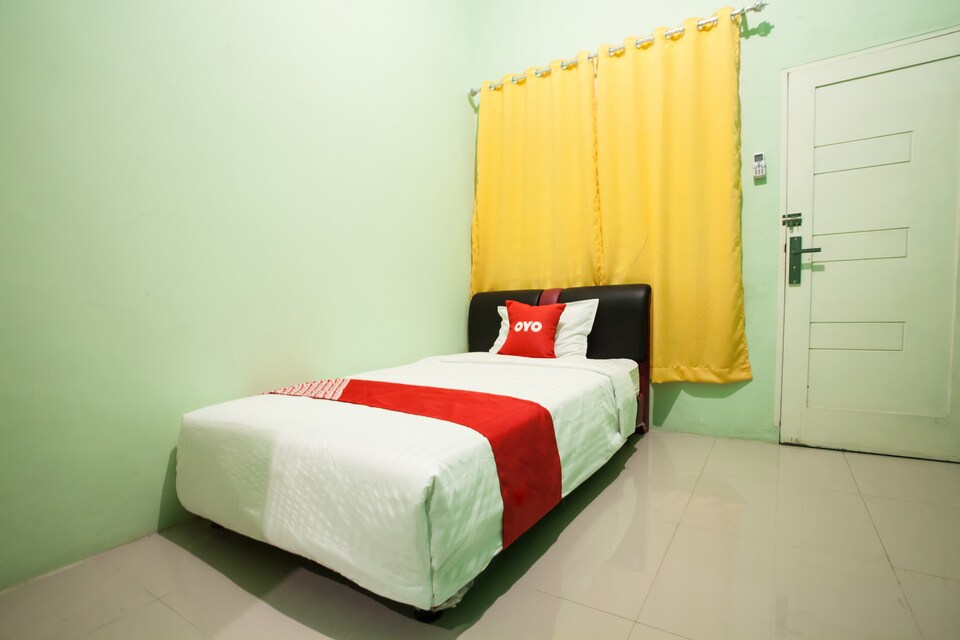 OYO 1733 Pocut Residence Syariah, Medan, Medan
