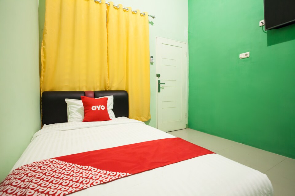 OYO 1733 Pocut Residence Syariah, Medan, Medan