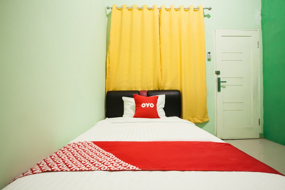 OYO 1733 Pocut Residence Syariah, Medan, Medan