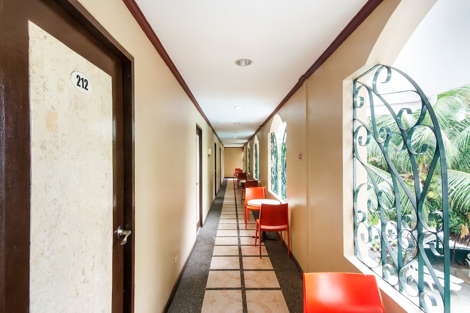 OYO 428 Cebu Hilltop Hotel, Cebu City, Cebu