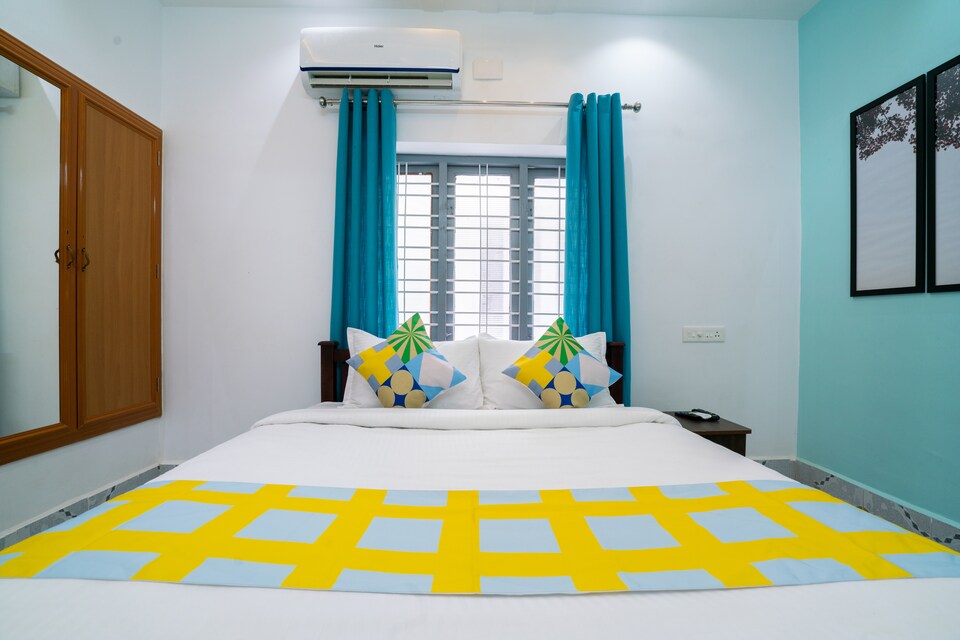 OYO Home 62055 Luxurious Stay, Aluva Kalamassery Kochi, Kochi
