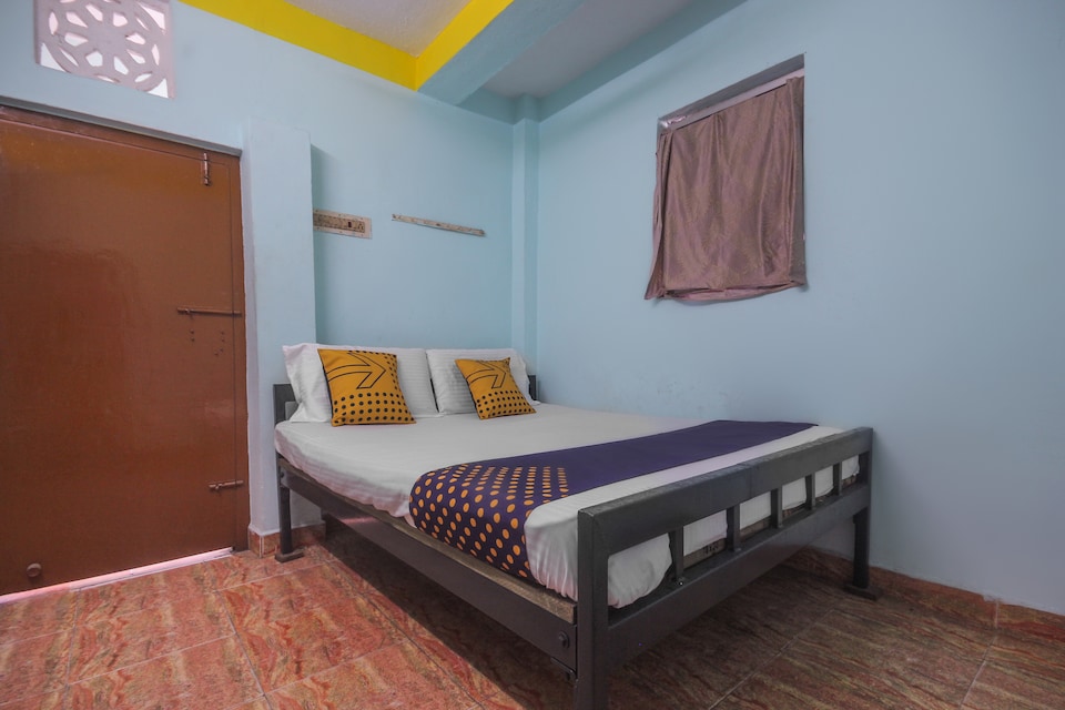 SPOT ON 62056 Sri Peryandavar Lodge, Sivagangai, Virudhunagar
