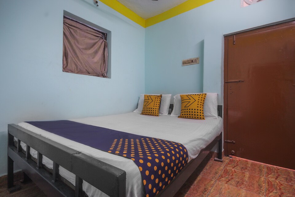 SPOT ON 62056 Sri Peryandavar Lodge, Sivagangai, Virudhunagar