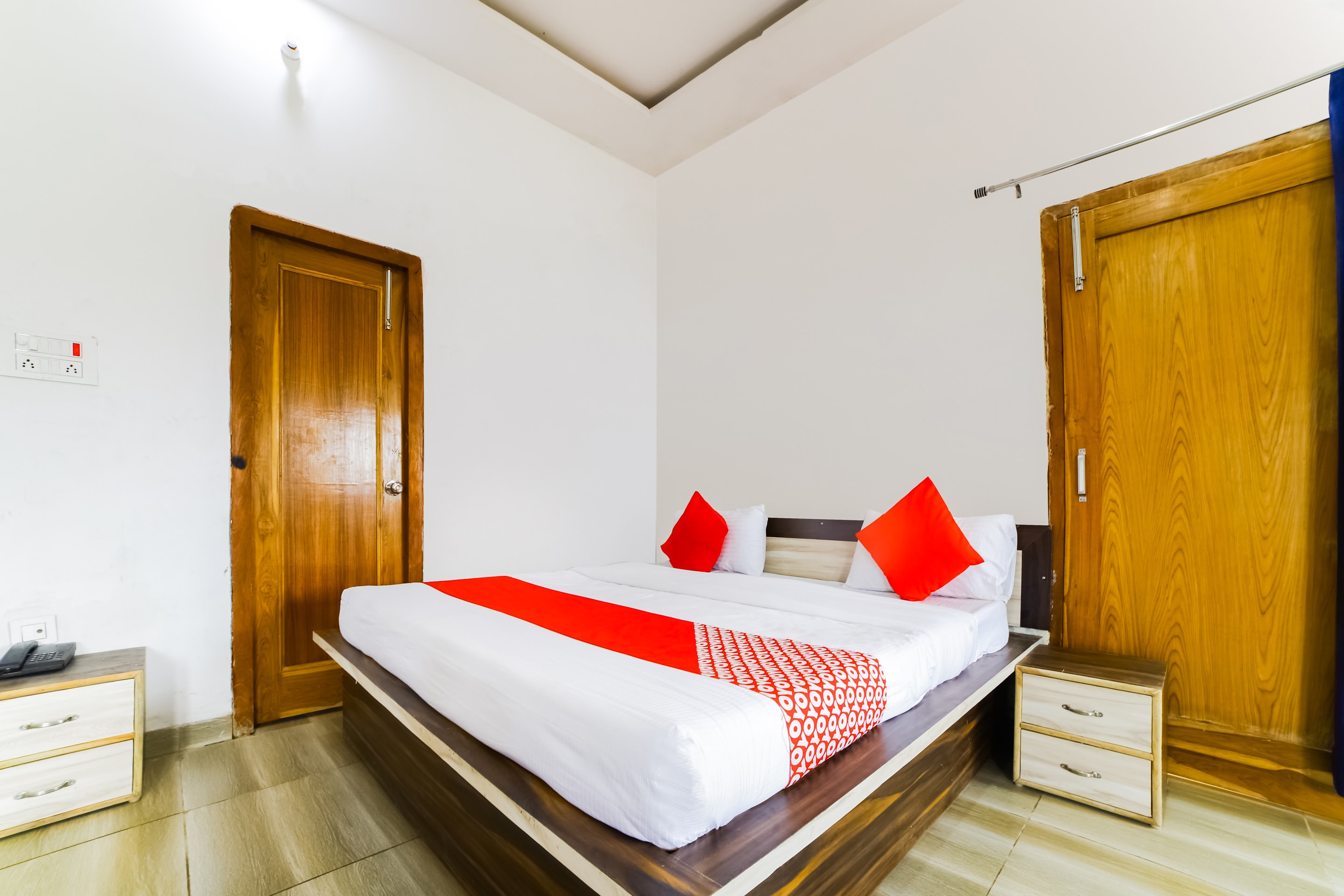 How India S Young Couples Are Finding Privacy By Using Airbnb And Other Services