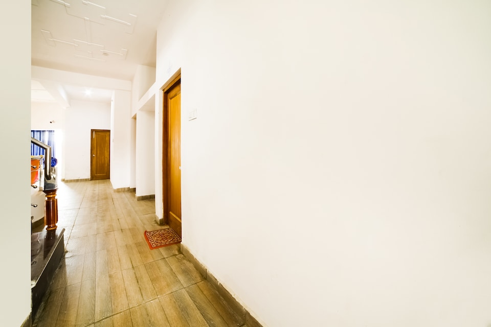 OYO 62061 Virat Home Stay, Jhusi, Prayagraj