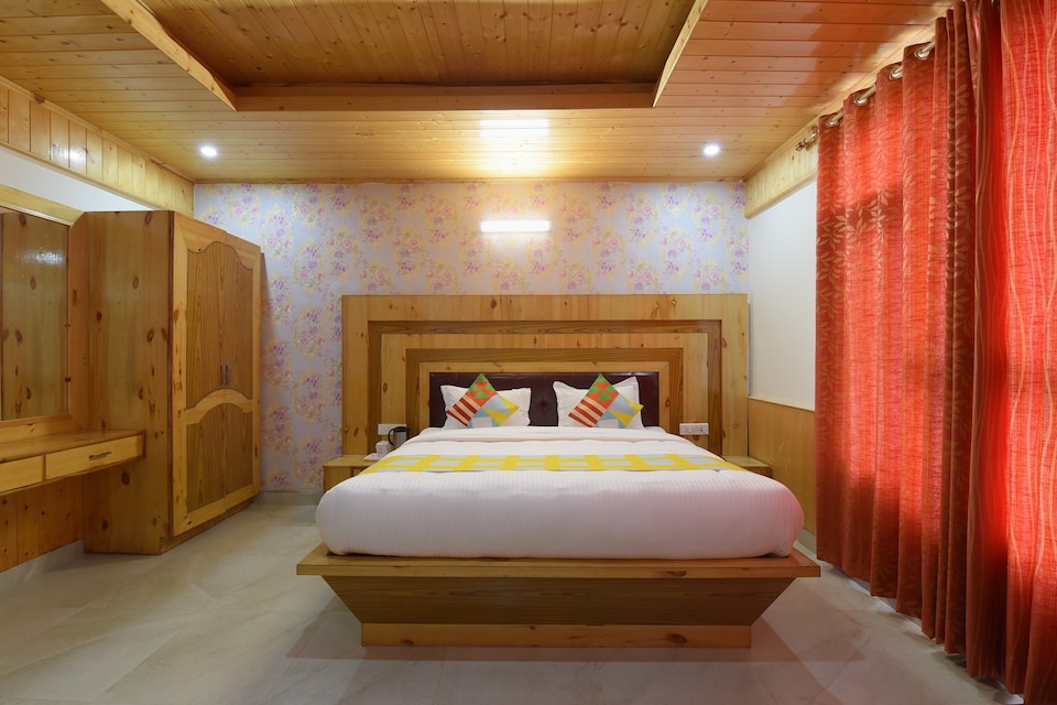 OYO Home 62067 Luxurious Villa Dhungri, Hadimba Road Manali, Manali
