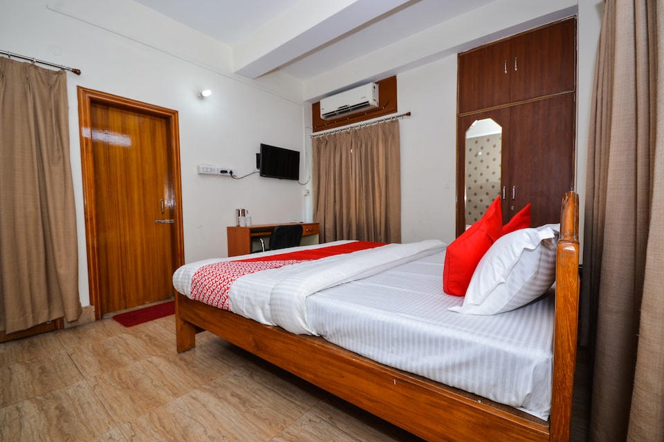 Flagship Hotel Jovial Adabari, ISBT Guwahati, Guwahati