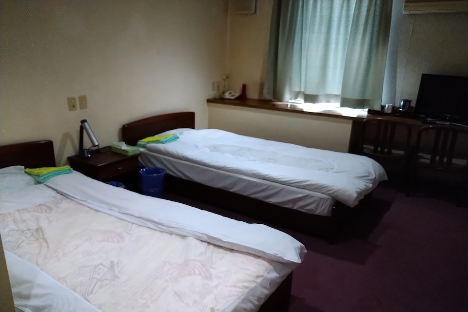 OYO 44604 Business Hotel Kameya, South Wakayama, Wakayama