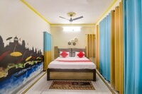 OYO Om Shanti Paying Guest House
