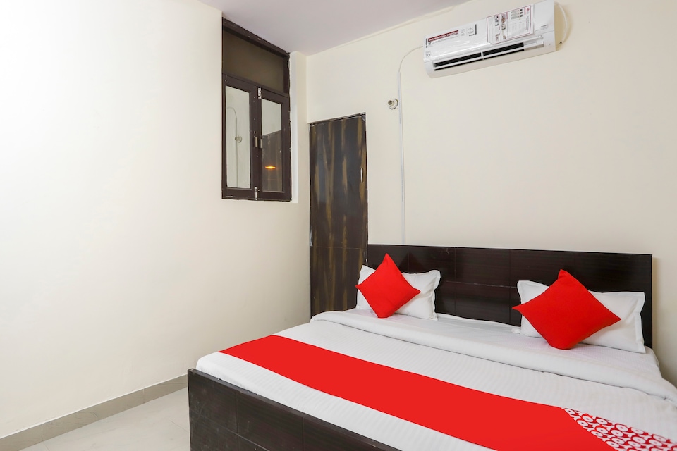 Hotel O Royal Residency, Noida Industrial Area Mamura, Noida