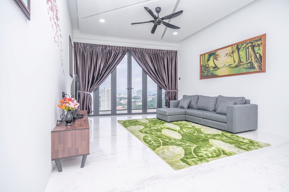 OYO Home 89515 Plush 3br Arte S, Gelugor, Jelutong