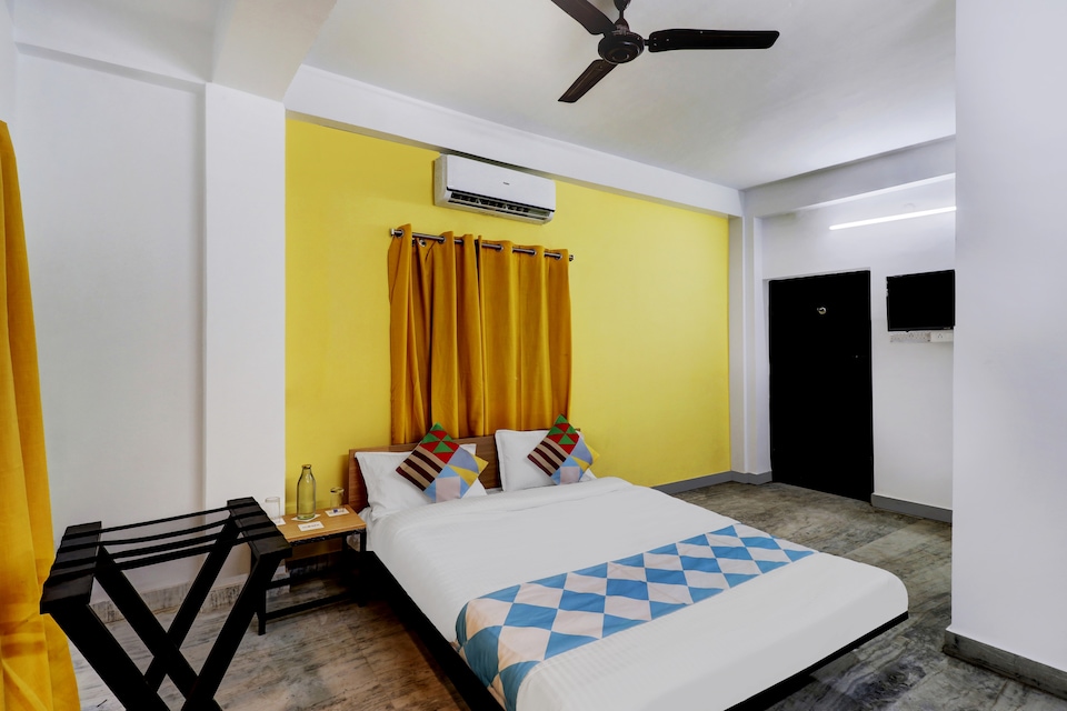 OYO Home 62123 Elegant Stay Vip Nagar, Ruby Hospital Kolkata, Kolkata