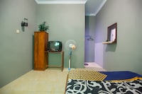 SPOT ON 1746 Putri Kuning Residence