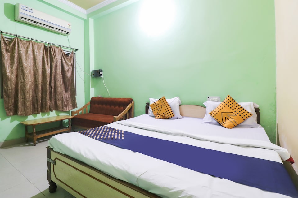 SPOT ON 62131 Hotel Vijay Plaza , Mau, Mau