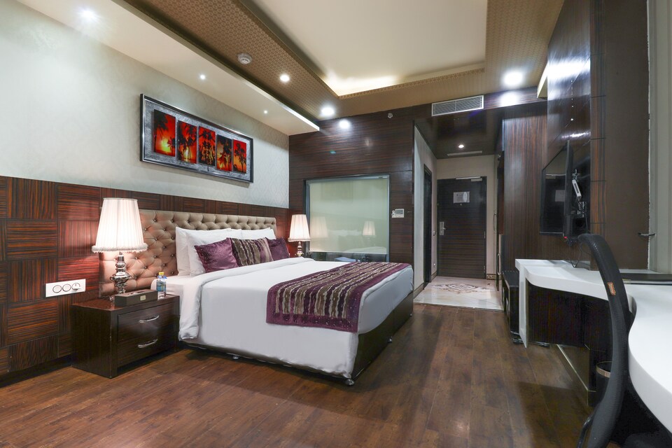 Palette - Hotel Savvy Grand, Gomti Nagar Lucknow, Lucknow