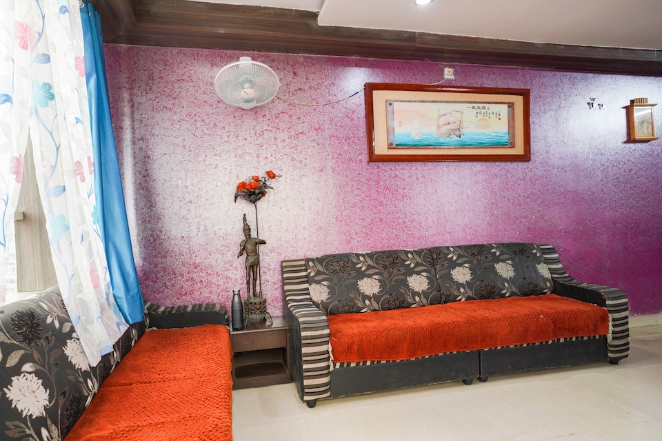 OYO 62158 Sri Brundavan Deluxe Lodge, Sangareddy, Sangareddy