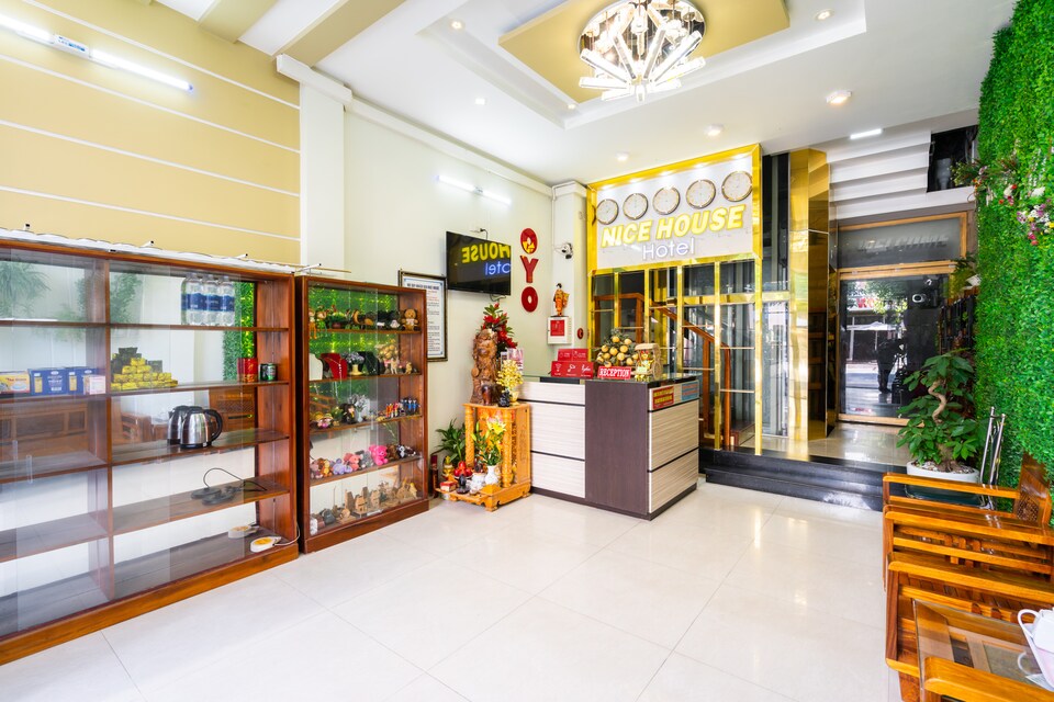 OYO 415 Nice House Hotel, Son Tra Distrist, Da-Nang