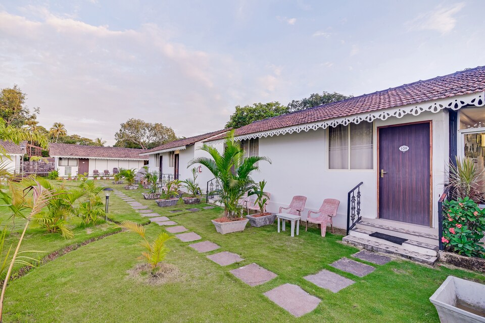 Capital O 62164 Alfred's Jewel Resort, Anjuna Vagator Goa, Goa