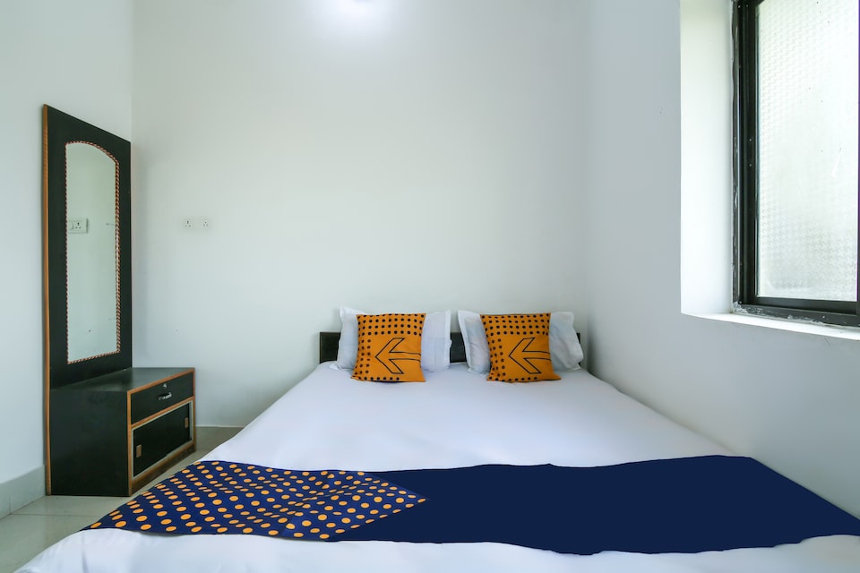 SPOT ON 62165 The Awadesh -narayan Heritage, Motihari, Motihari