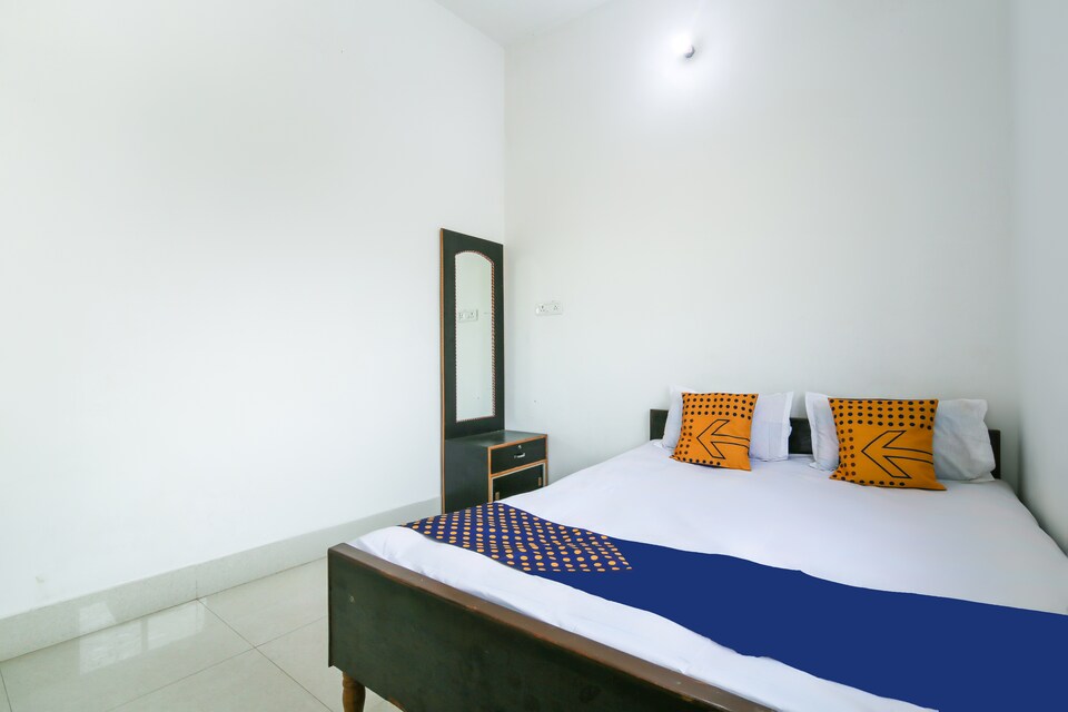 SPOT ON 62165 The Awadesh -narayan Heritage, Motihari, Motihari