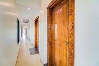Capital O Hotel Shalimar