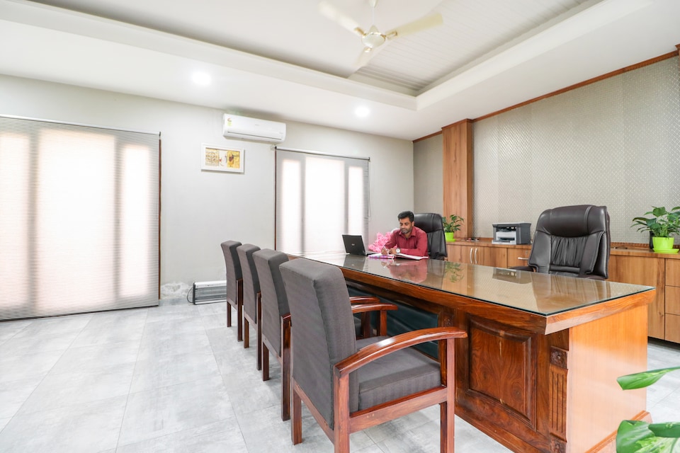 OYO Townhouse 930 Green Island Resort, Sirsa, Sirsa