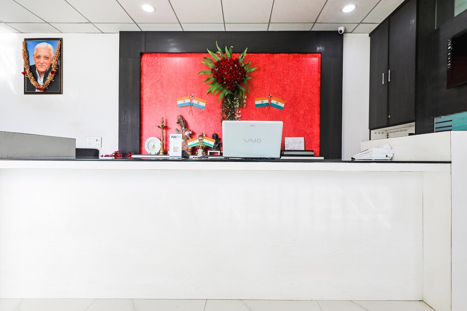 OYO 62197 Shri Madan Mahal, Vijay Nagar Indore, Indore