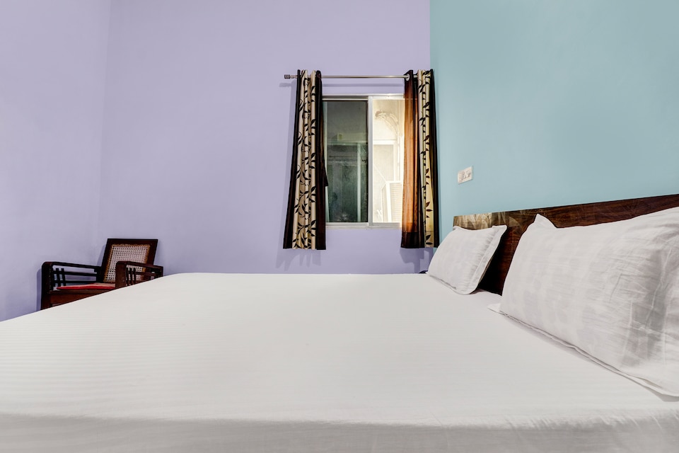 SPOT ON 62216 Hotel Shahi Niwas, Reengus, Reengus