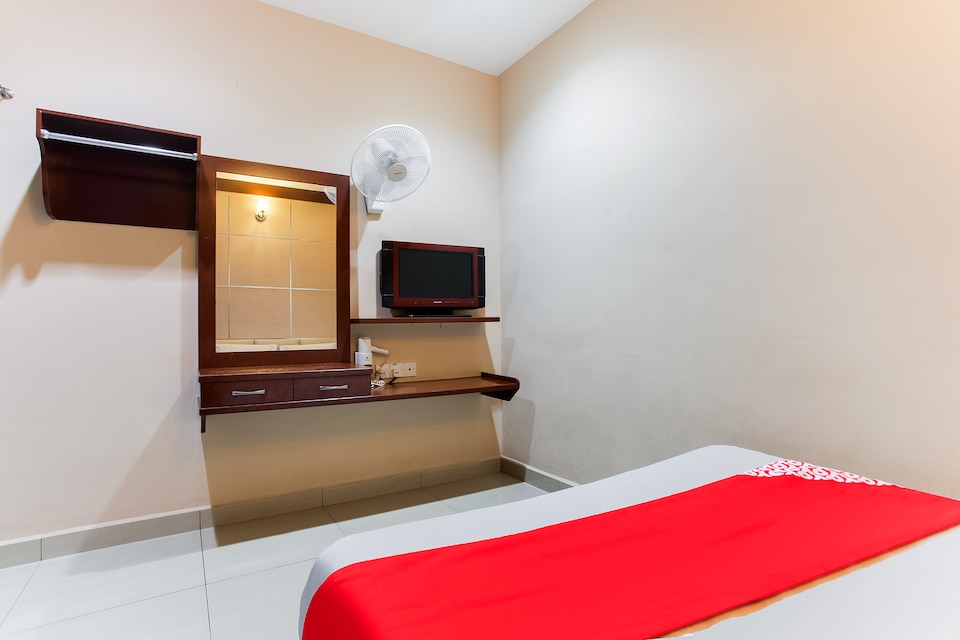 OYO 89518 Sejati Hotel, Sitiawan, Manjung