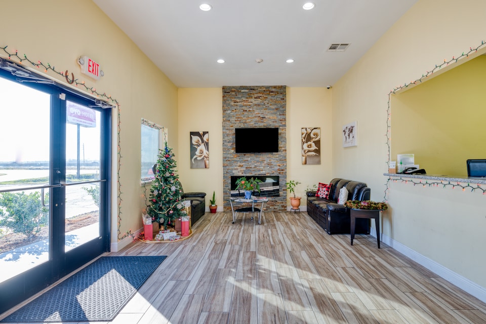 OYO Hotel Rosenberg TX I-69, C77423, Rosenberg TX