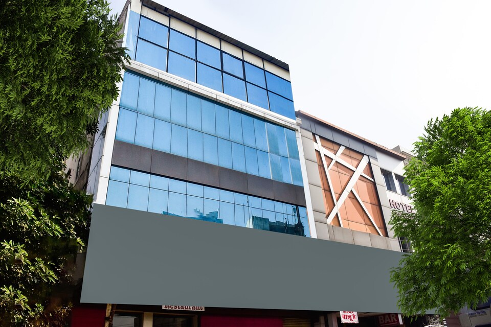 Capital O 62227 Hotel Orchid Lounge, Pandri Road, Raipur